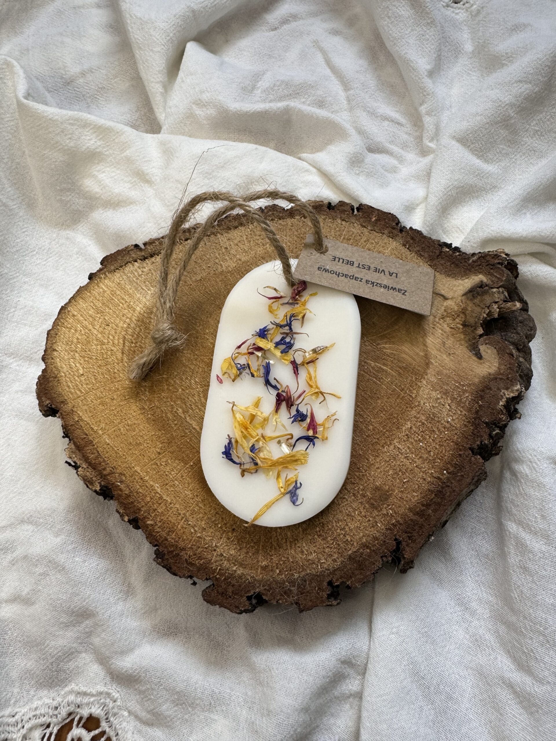 LA VIE EST BELLE - obrazek 5