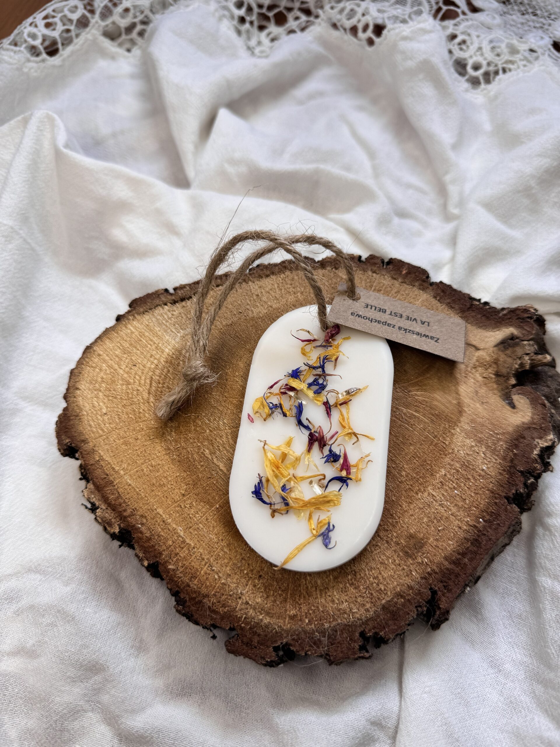 LA VIE EST BELLE - obrazek 6