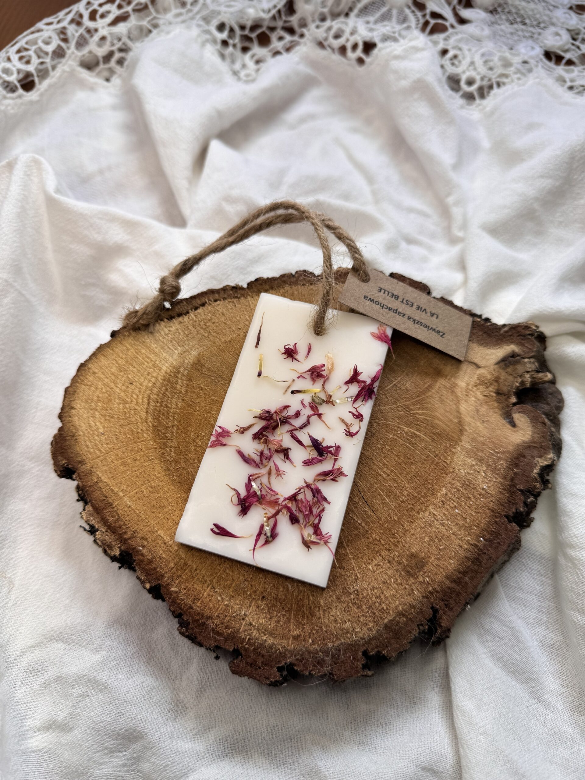 LA VIE EST BELLE - obrazek 8